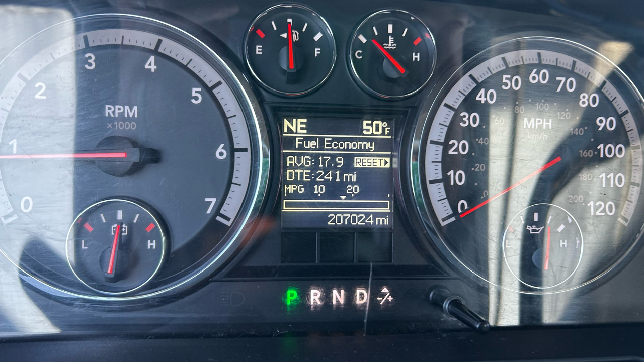 RAM 1500 2WD Reg Cab 140.5" SLT 2012