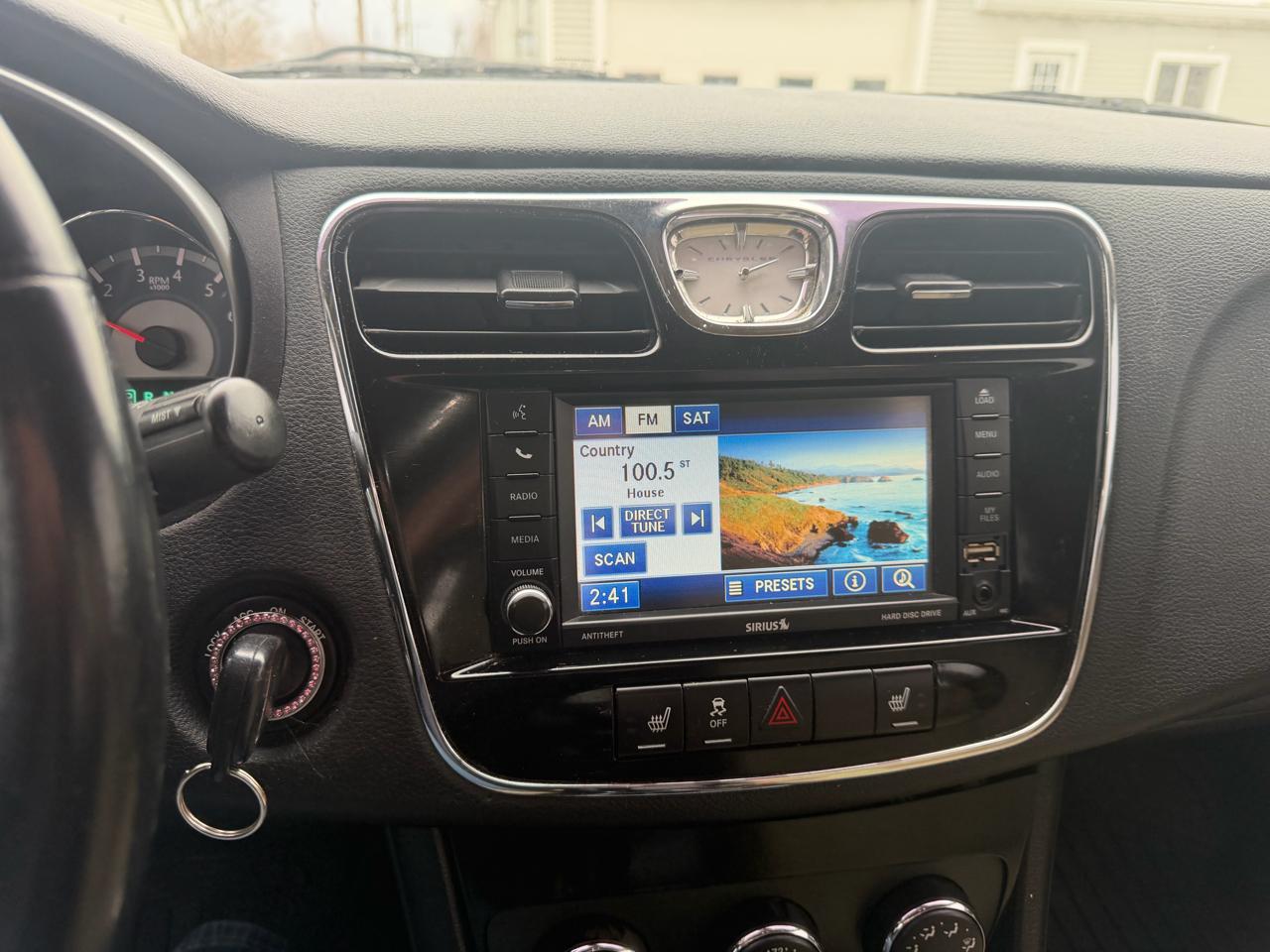 Chrysler 200 4dr Sdn Limited 2012