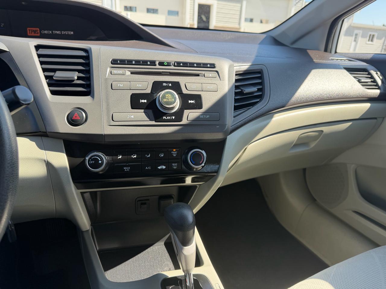 Honda Civic Sdn 4dr Auto LX 2012