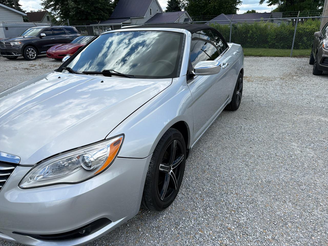 Chrysler 200 2dr Conv Limited 2011