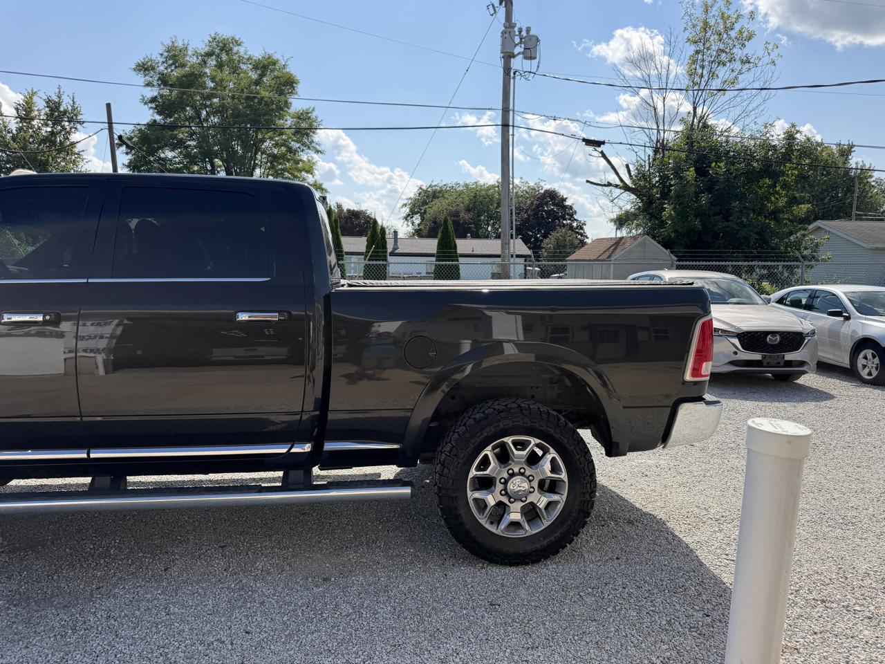 RAM 3500 Limited 4x4 Crew Cab 6'4" Box 2017