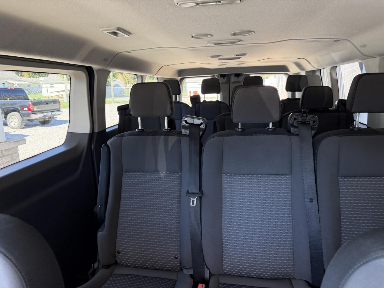Ford Transit Passenger Wagon T-350 148" Low Roof XLT RWD 2026
