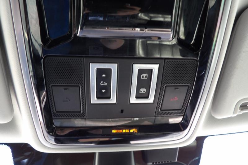 2016 Land Rover Range Rover SuperCharged photo 31