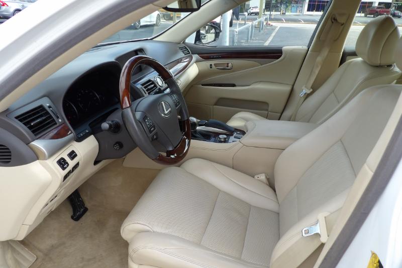 Lexus LS 460 Luxury Sedan 2013 Lexus LS 460 Luxury Sedan 2013