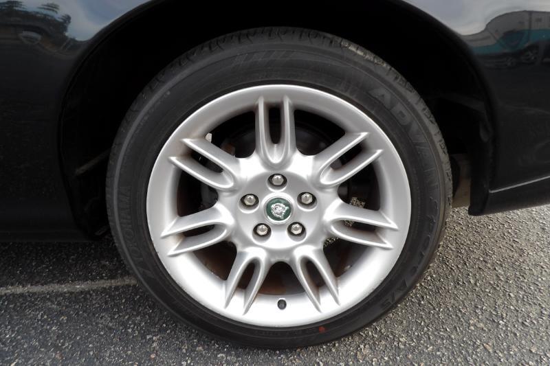 Jaguar XK-Series XK8 Convertible 2002