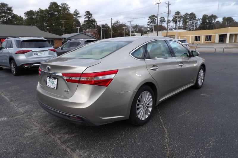 Toyota Avalon Hybrid XLE Premium 2013