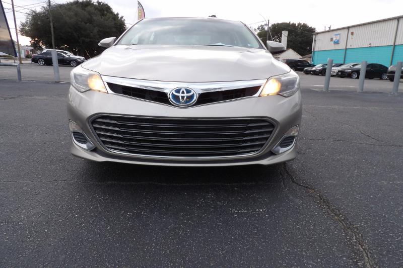 Toyota Avalon Hybrid XLE Premium 2013