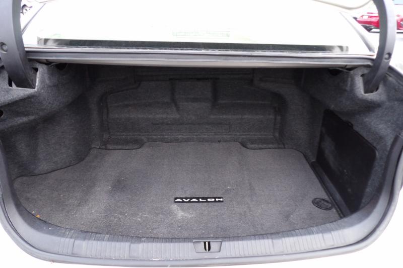 Toyota Avalon Hybrid XLE Premium 2013