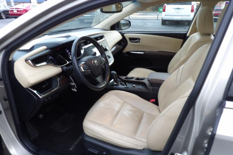 Toyota Avalon Hybrid XLE Premium 2013