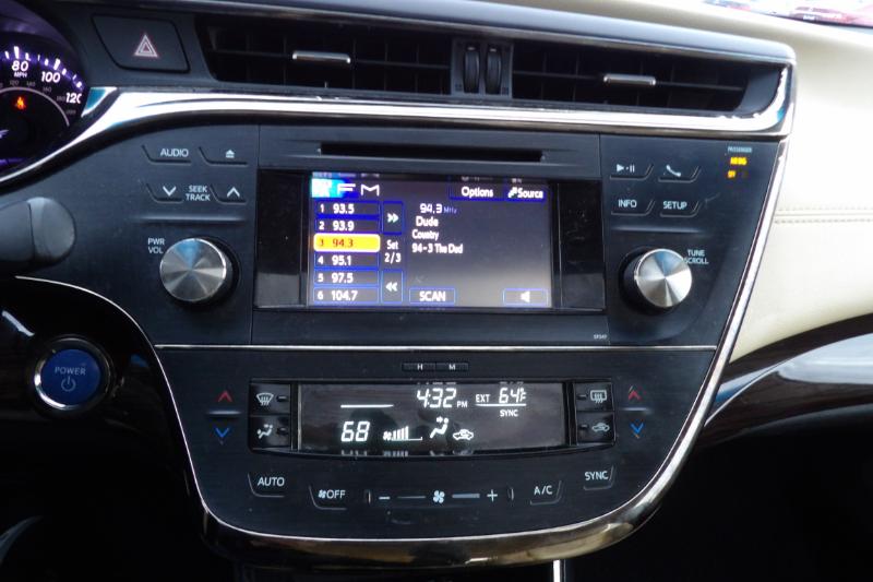 Toyota Avalon Hybrid XLE Premium 2013