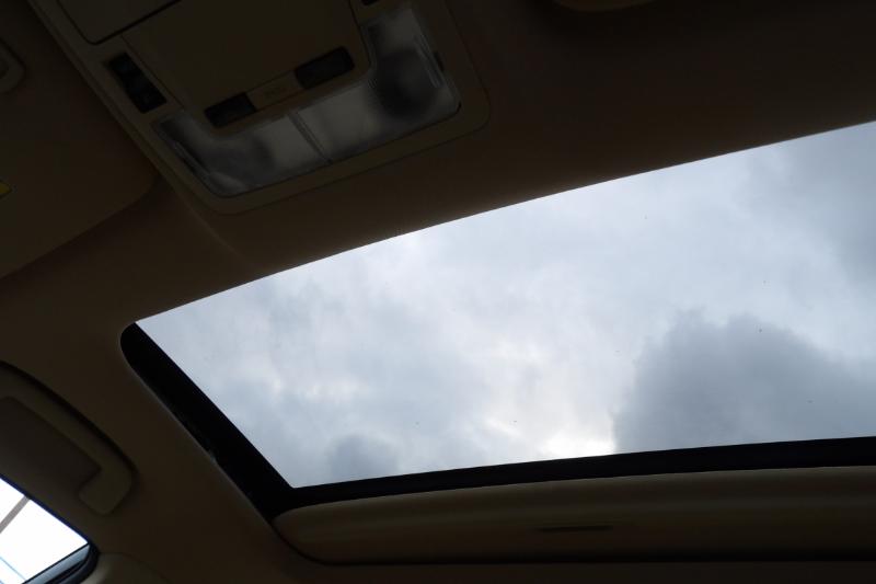 Toyota Avalon Hybrid XLE Premium 2013