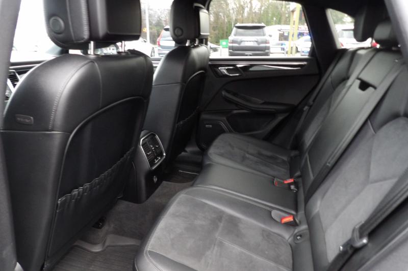 Porsche Macan  2018