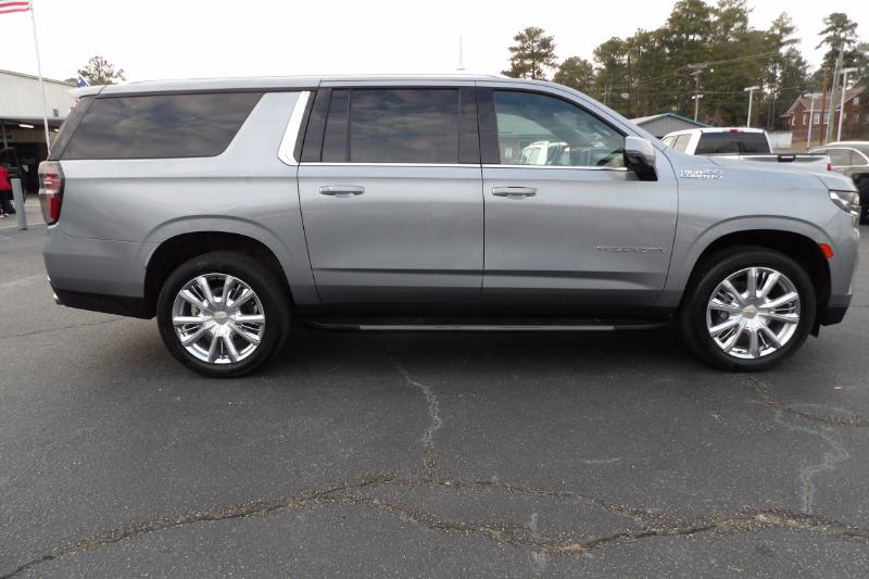 Chevrolet Suburban High Country 2023