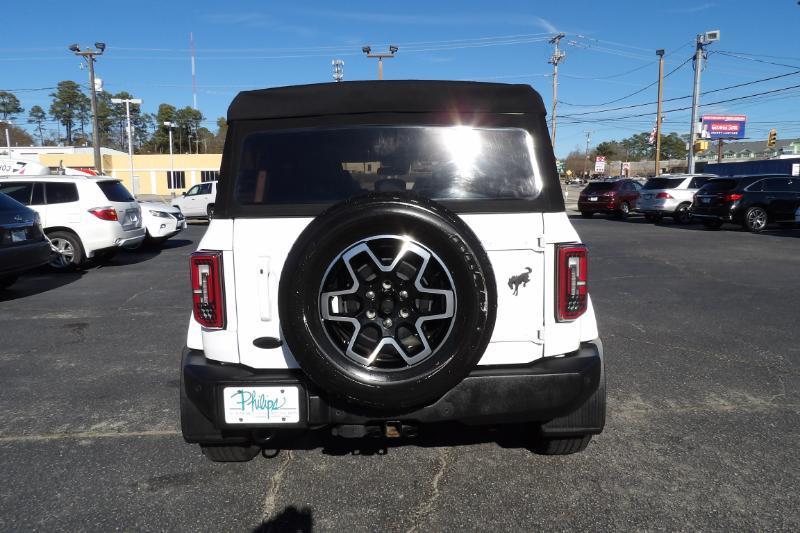 Ford Bronco Base 4-Door w/Advanced 2023