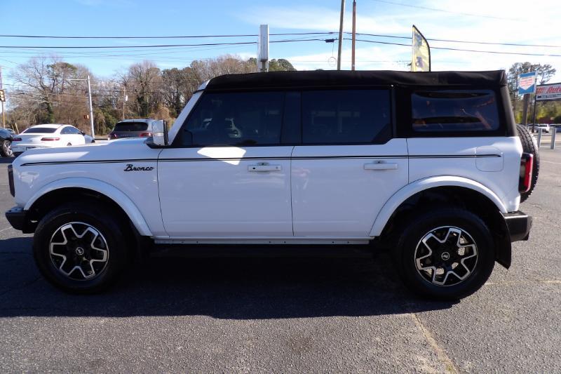 Ford Bronco Base 4-Door w/Advanced 2023