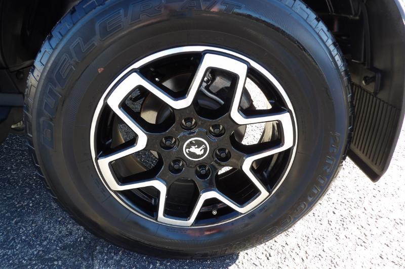 Ford Bronco Base 4-Door w/Advanced 2023