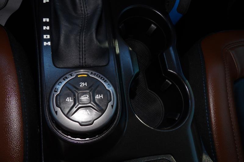 Ford Bronco Base 4-Door w/Advanced 2023