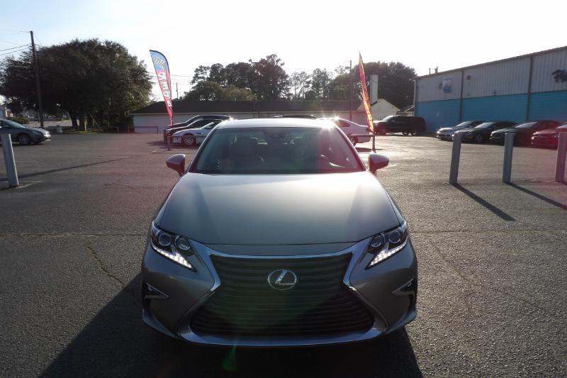 Lexus ES 350 Sedan 2017