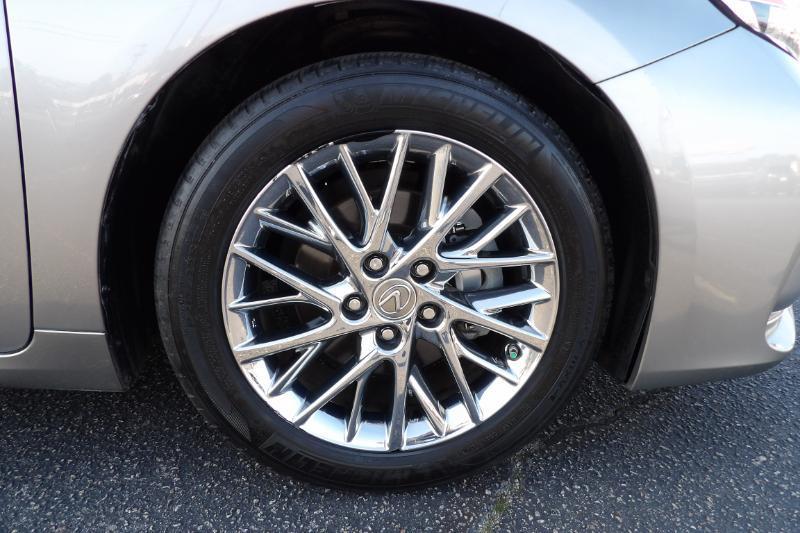 Lexus ES 350 Sedan 2017