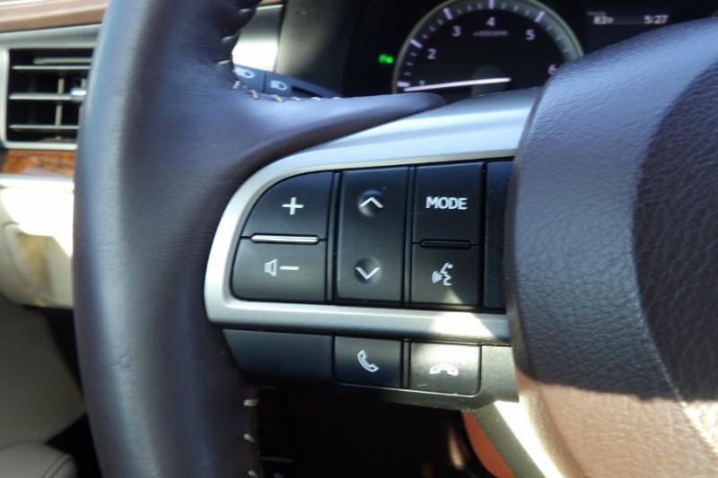 Lexus ES 350 Sedan 2017