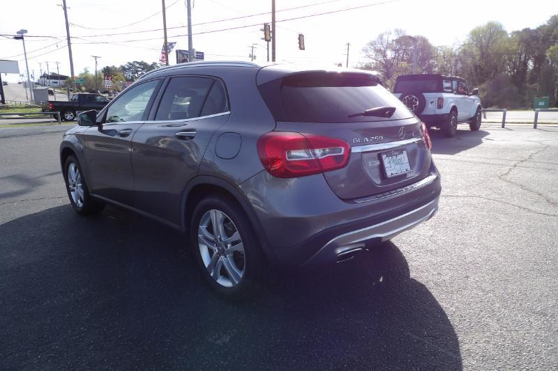 Mercedes-Benz GLA-Class GLA250 2015