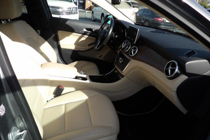 Mercedes-Benz GLA-Class GLA250 2015