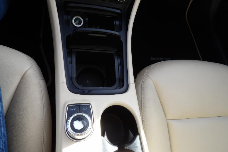 Mercedes-Benz GLA-Class GLA250 2015