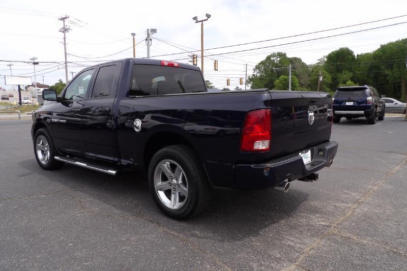 RAM 1500 ST Quad Cab 2WD 2012