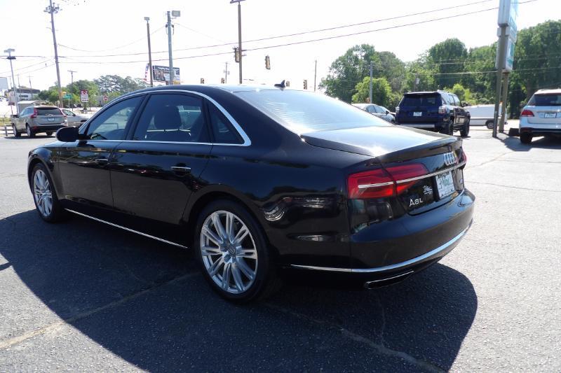 Audi A8 L 4.0T quattro 2015
