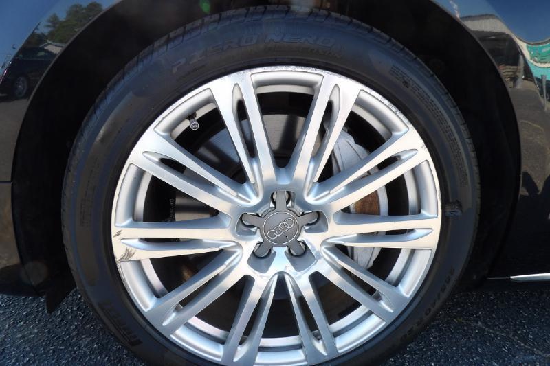 Audi A8 L 4.0T quattro 2015