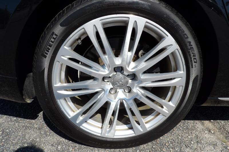 Audi A8 L 4.0T quattro 2015