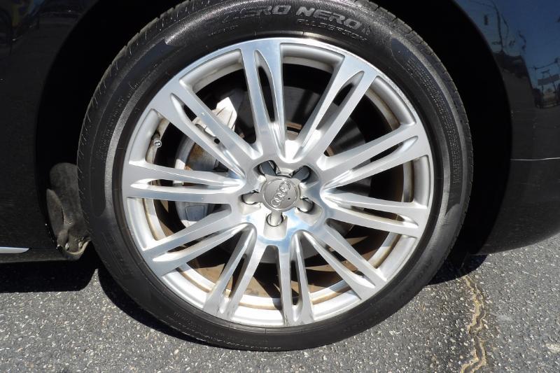 Audi A8 L 4.0T quattro 2015