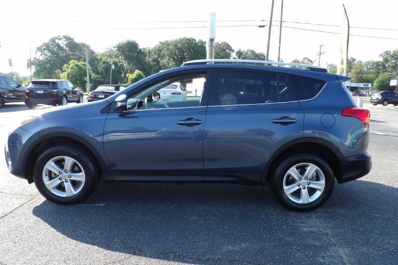 Toyota RAV4 XLE FWD 2014