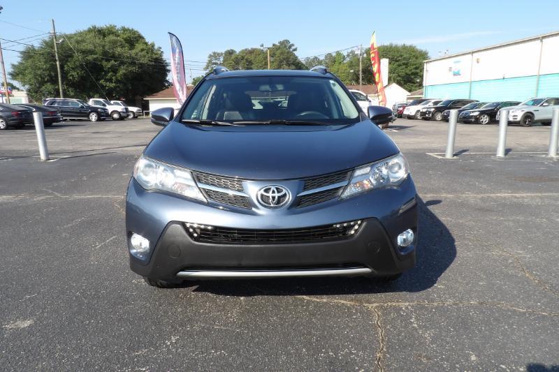Toyota RAV4 XLE FWD 2014