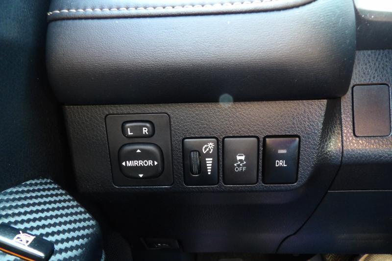 Toyota RAV4 XLE FWD 2014