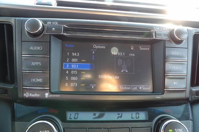 Toyota RAV4 XLE FWD 2014
