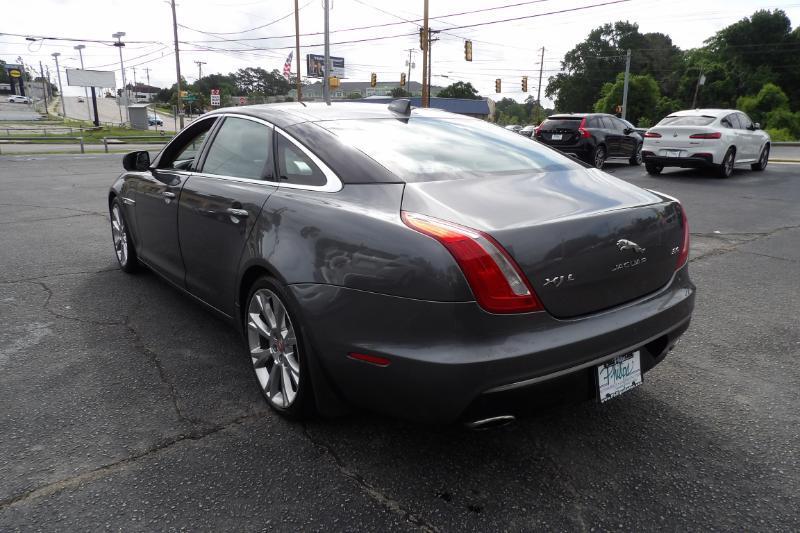 Jaguar XJ-Series XJL Portfolio 2018