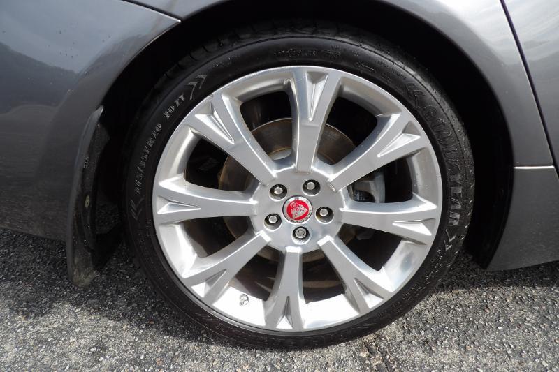 Jaguar XJ-Series XJL Portfolio 2018
