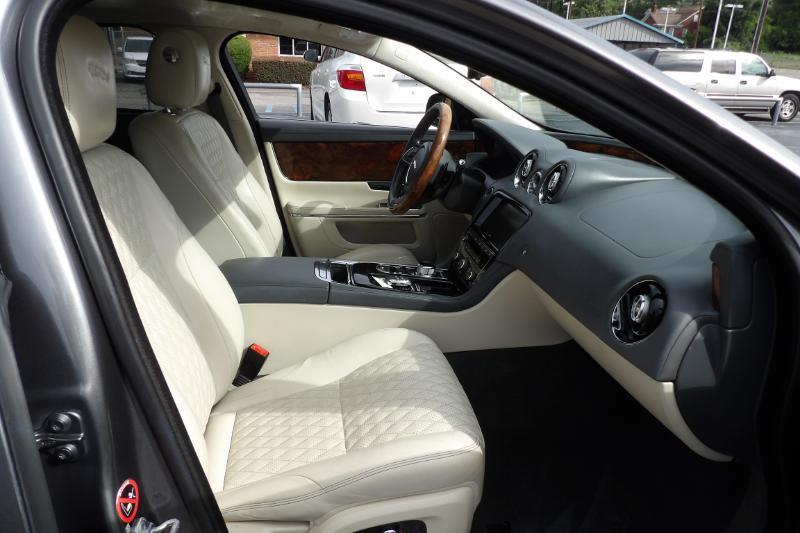 Jaguar XJ-Series XJL Portfolio 2018