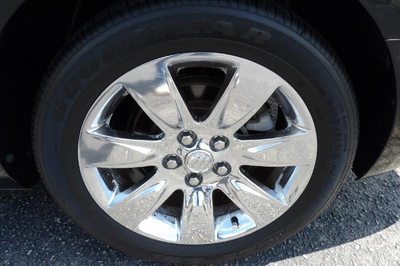 Buick LaCrosse CXS 2011