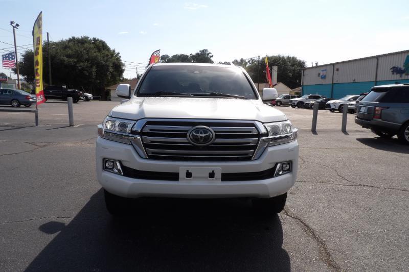 Toyota Land Cruiser 4WD 2018
