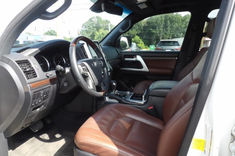 Toyota Land Cruiser 4WD 2018
