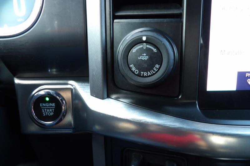 Ford F-150 Lariat SuperCrew 5.5-ft. Bed 4WD 2023