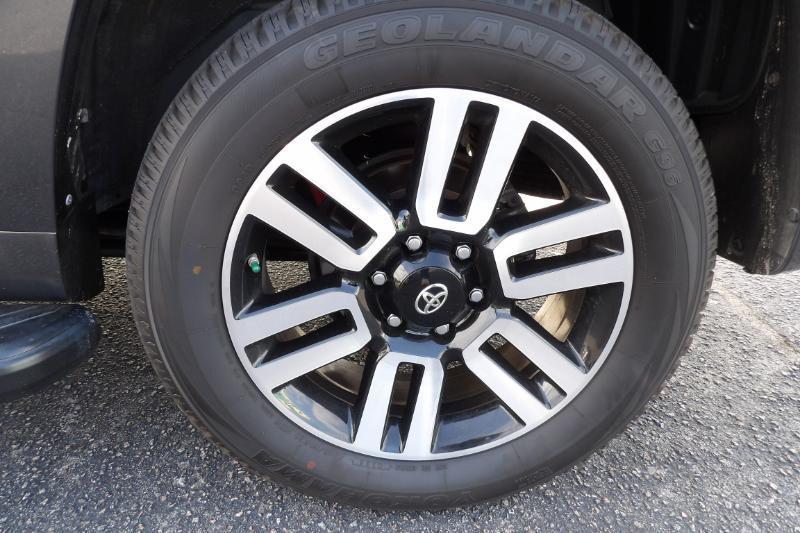 Toyota 4Runner Limited 4WD V6 2019