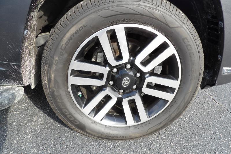 Toyota 4Runner Limited 4WD V6 2019