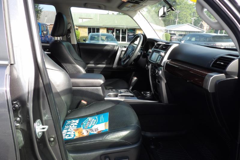 Toyota 4Runner Limited 4WD V6 2019