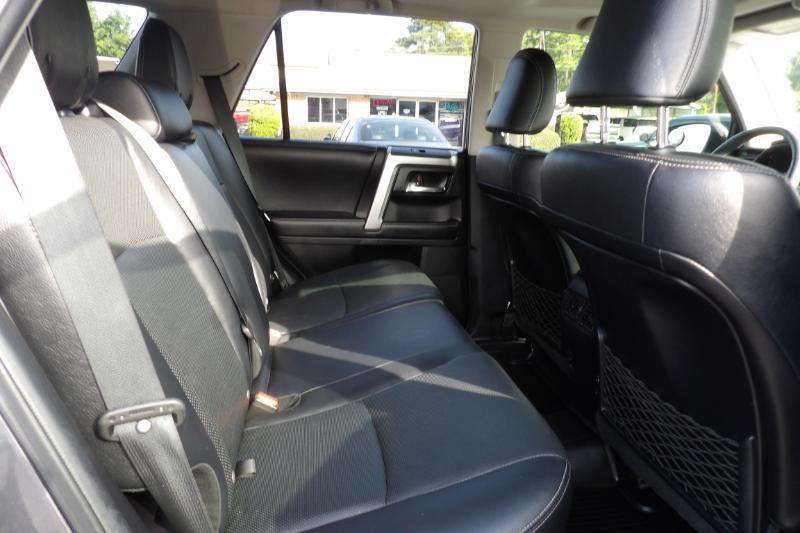 Toyota 4Runner Limited 4WD V6 2019