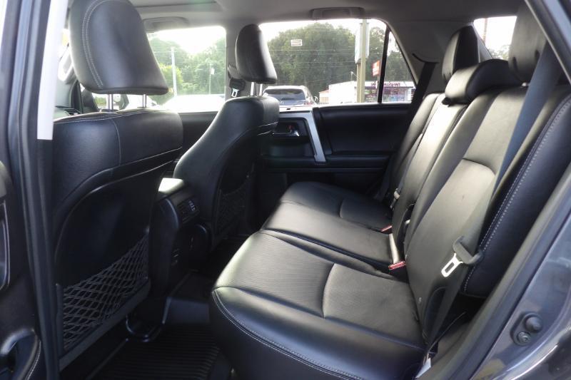Toyota 4Runner Limited 4WD V6 2019