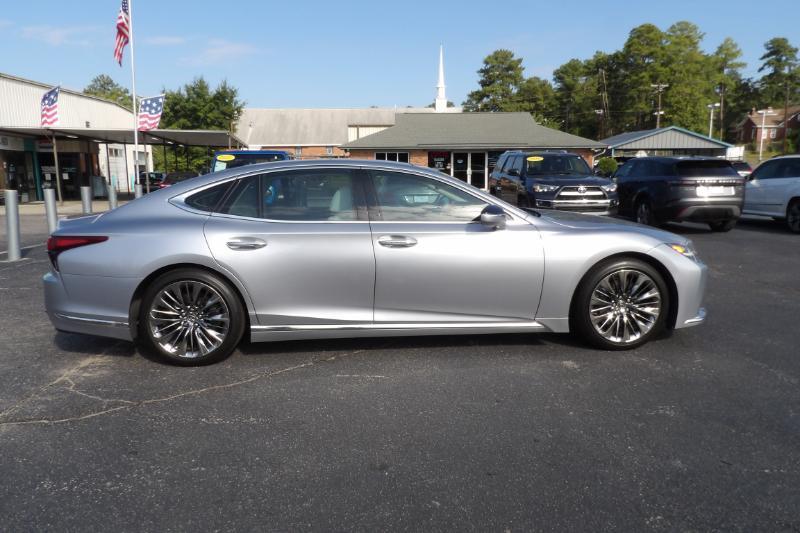 Lexus LS 500 Base 2022