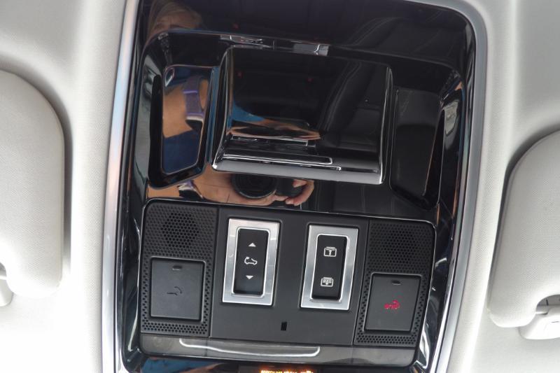 Land Rover Range Rover Velar S 2018